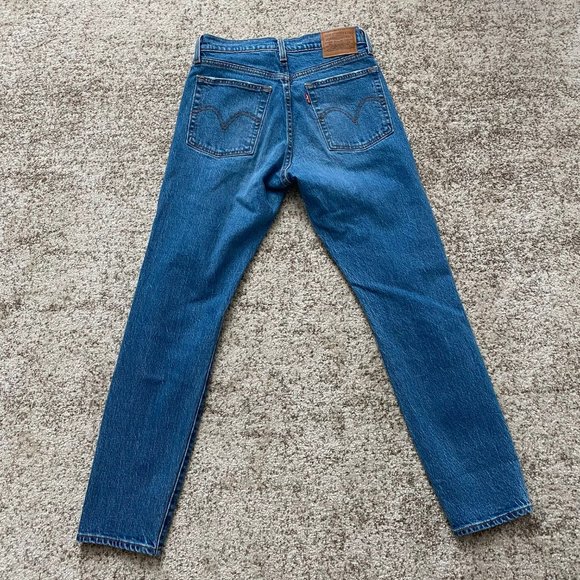 Levi’s Wedgie Straight Leg Jeans Size 26 - Picture 9 of 10